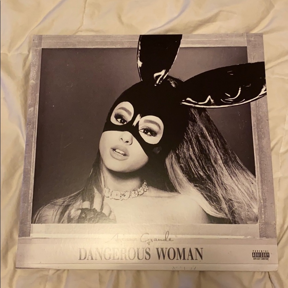 SOLD Limited Edition Ariana Grande DW vinyl